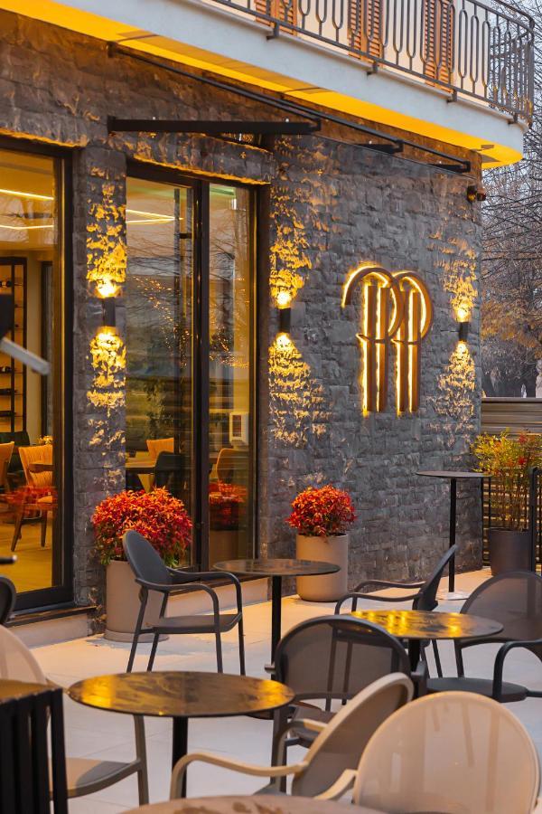 ホテル Park Plazza コルチャ エクステリア 写真